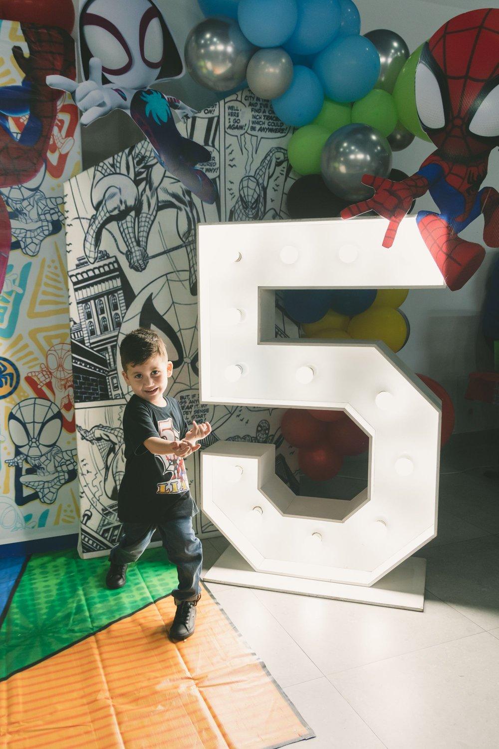 carousel-hero-element image-5