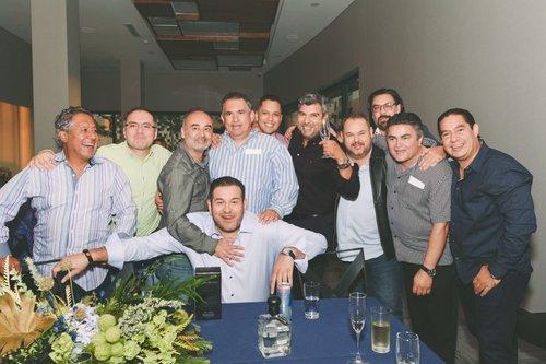 mobile - carousel-hero-element image-5